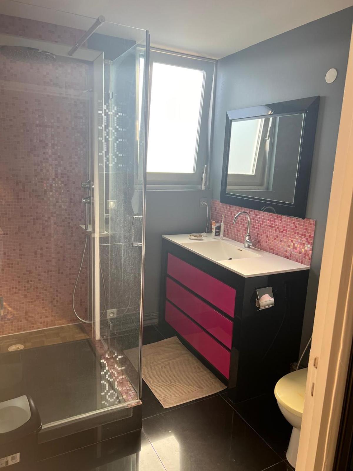 Chambre Dans Les Hauteurs De Lyon Proche Fourviere Chez L Hote Kültér fotó
