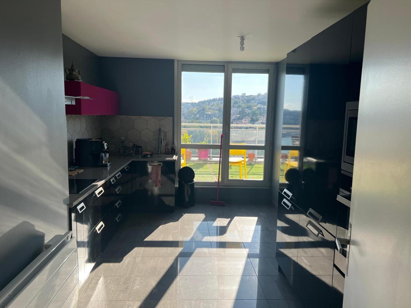 Chambre Dans Les Hauteurs De Lyon Proche Fourviere Chez L Hote Kültér fotó