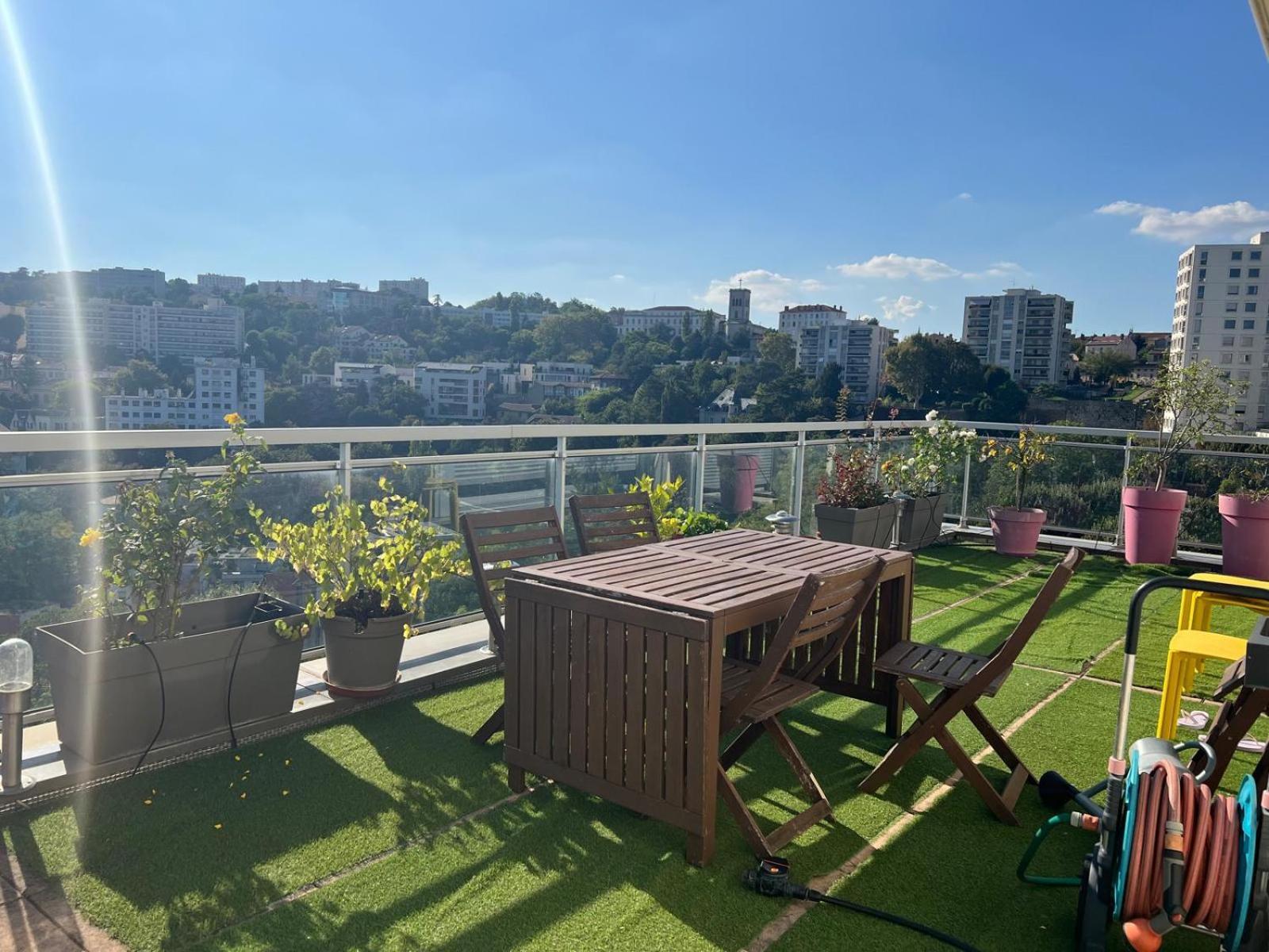 Chambre Dans Les Hauteurs De Lyon Proche Fourviere Chez L Hote Kültér fotó